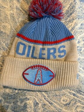 Oilers Kids Pom Beanie Hat in Light Blue and Cream